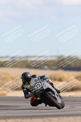 media/Nov-16-2025-Race Pace (Sun) [[8c5fa54630]]/Verified Riders/9-Turn 16 (150pm)/